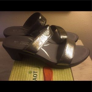 Naot silver pebble sandals